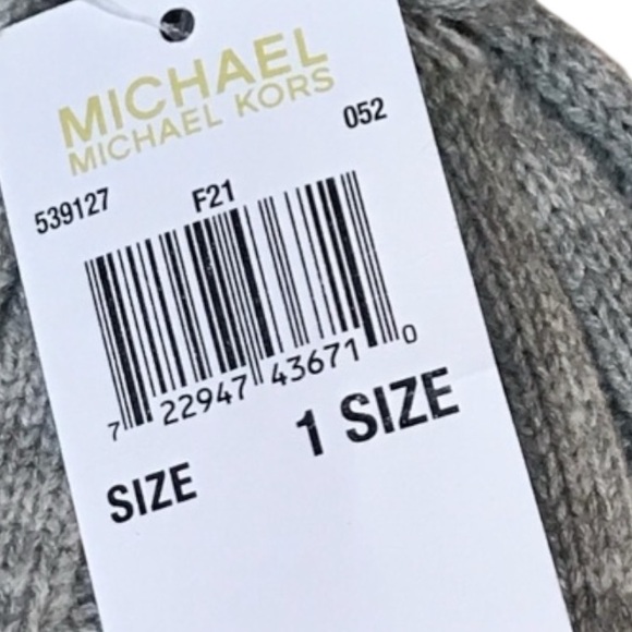 Michael Kors Gray Pom-Pom Beanie. NWT - Picture 4 of 4